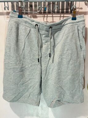 Men's Gray Athletic Drawstring Shorts - Comfortable Performance